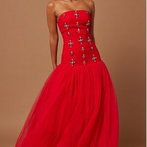 Elegant Red Strapless Gown